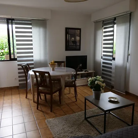 Chez Martine Confort Entierement Independant Apartment *